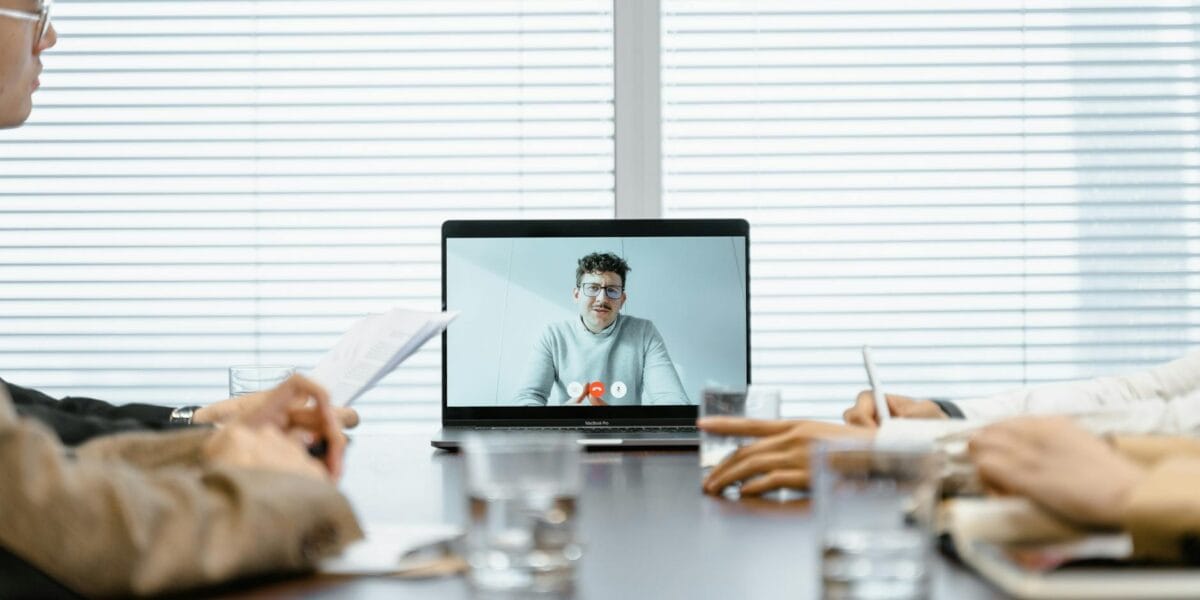 Akquise Kanäle vergleichen: DM, Telefon oder Event