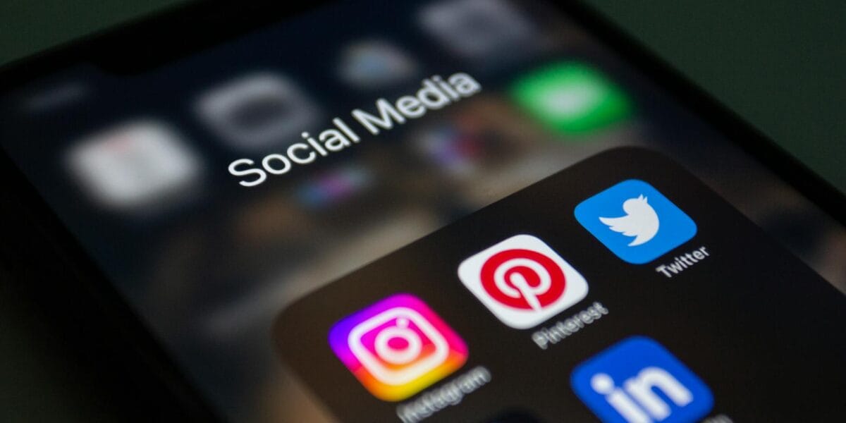 Leadgenerierung auf Social Media: Vom Scrollen zur Anfrage